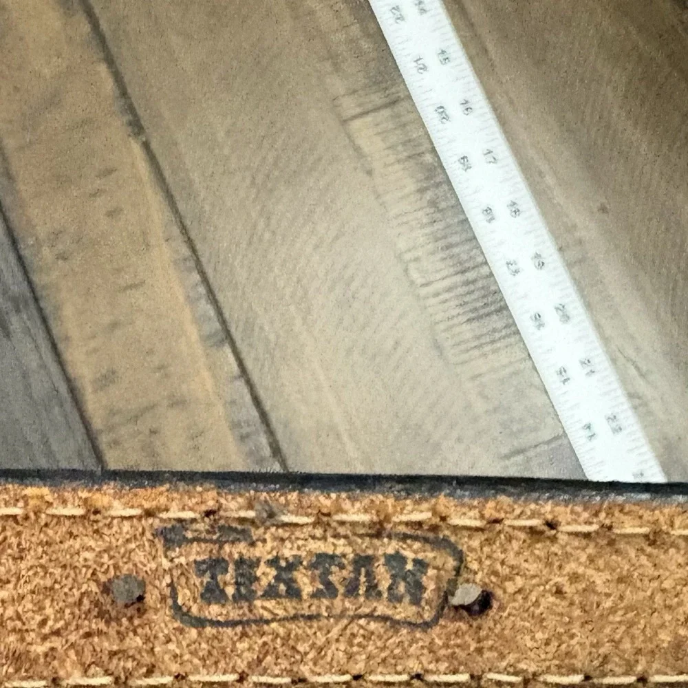 TEX TAN Cowhide Belt Size 28 Made In USA Southwestern Conchos Vintage‎